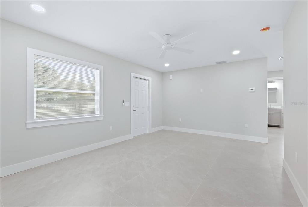 3021 14TH STREET E, BRADENTON, FL — photo 4 of 30