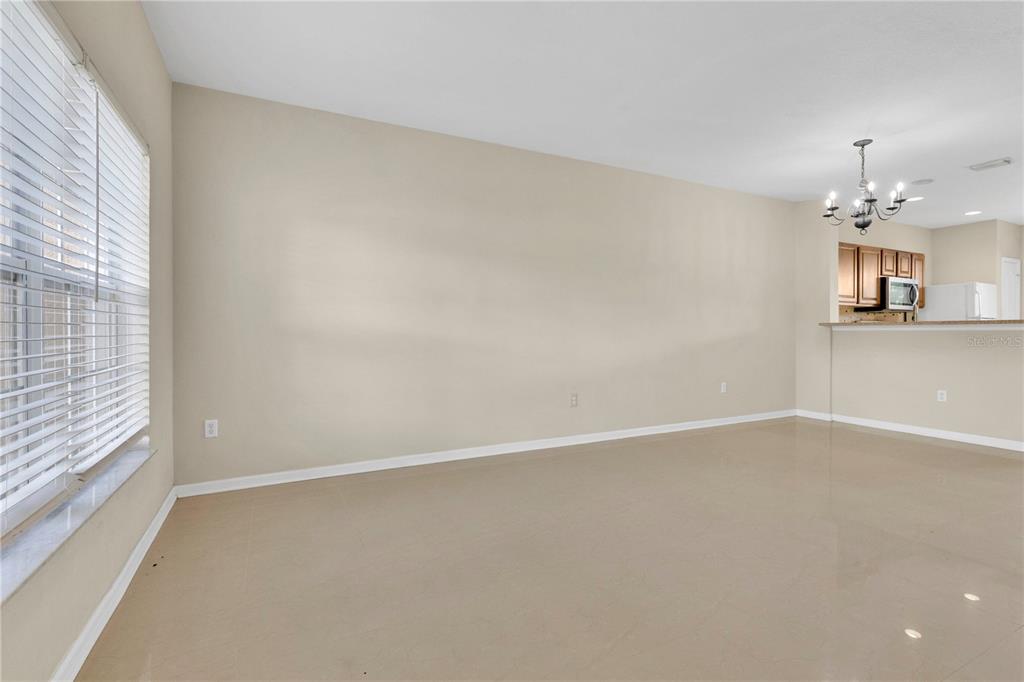 10173 BESSEMER POND COURT, RIVERVIEW, FL — photo 2 of 27