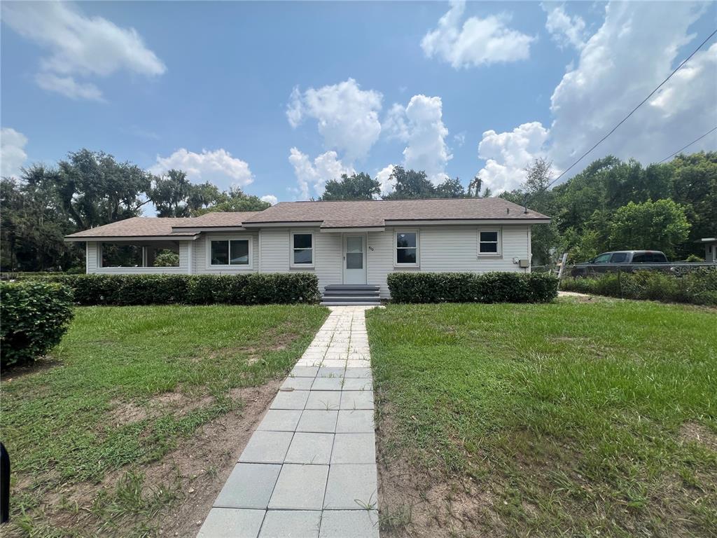 860 LUSK PLACE