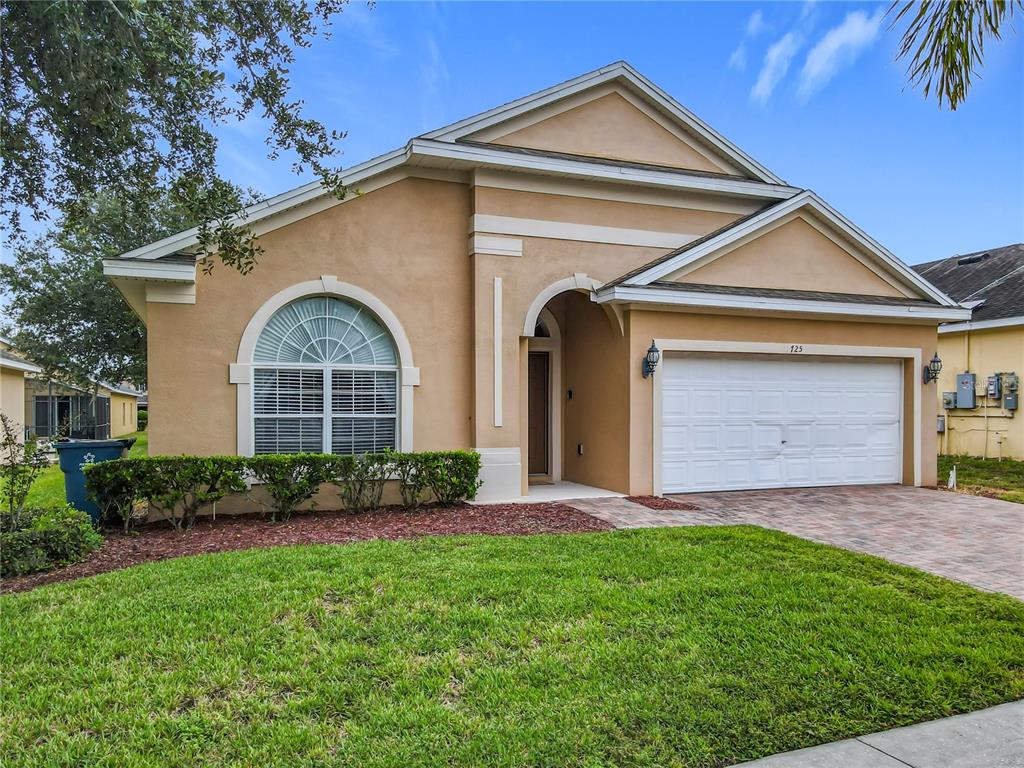 725 ANDALUSIA LOOP