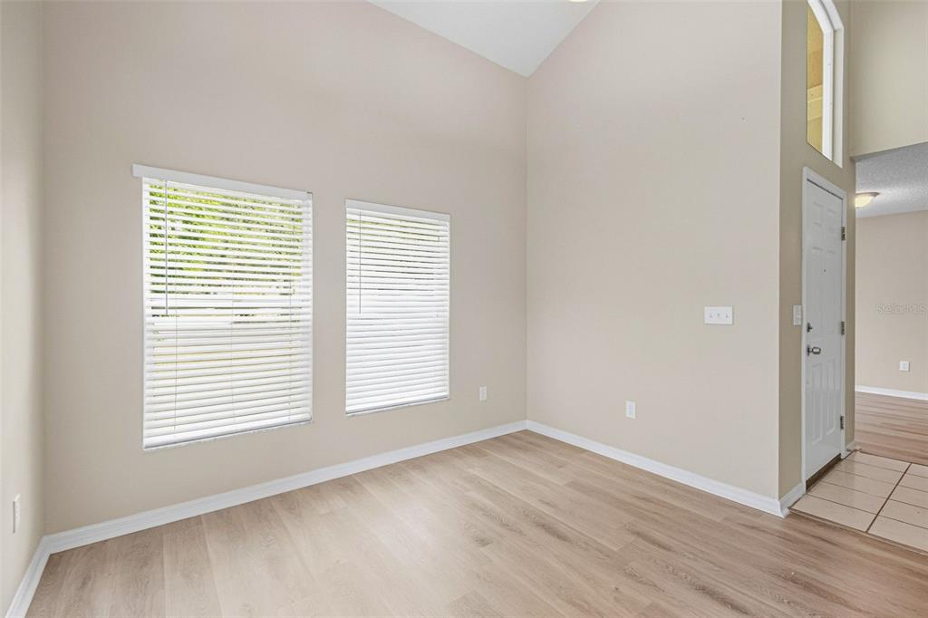 16102 WARDEN PLACE, TAMPA, FL — photo 5 of 30