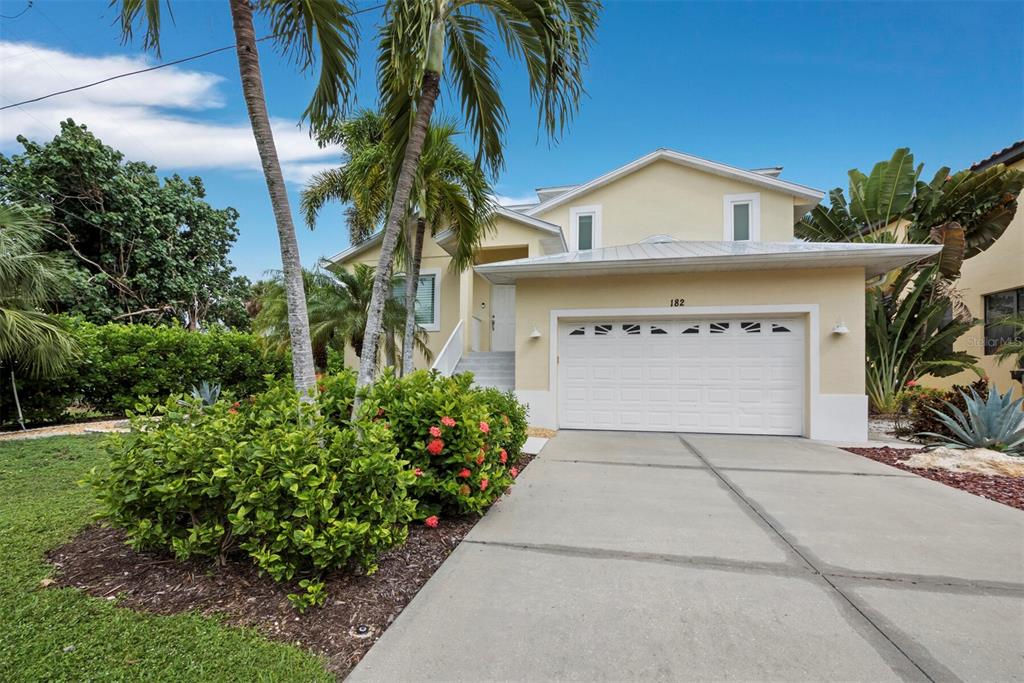 182 ISLAND CIRCLE, SARASOTA, FL — photo 2 of 41