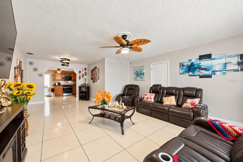 1201 JULIAN LANE DRIVE, TAMPA, FL — photo 5 of 30