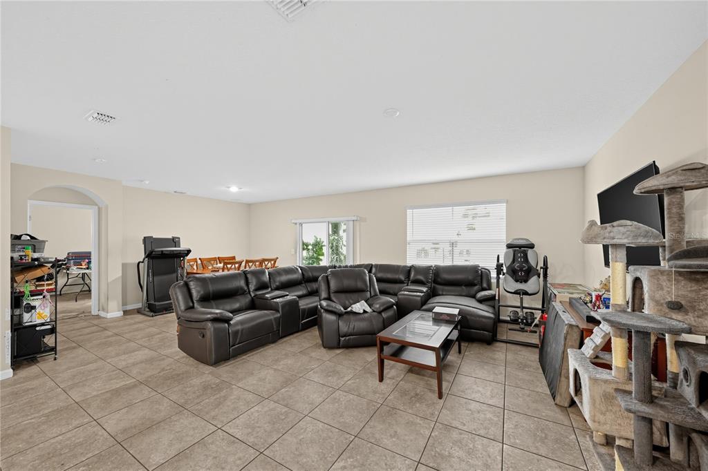 228 AMERICANA BOULEVARD NW, PALM BAY, FL — photo 4 of 11