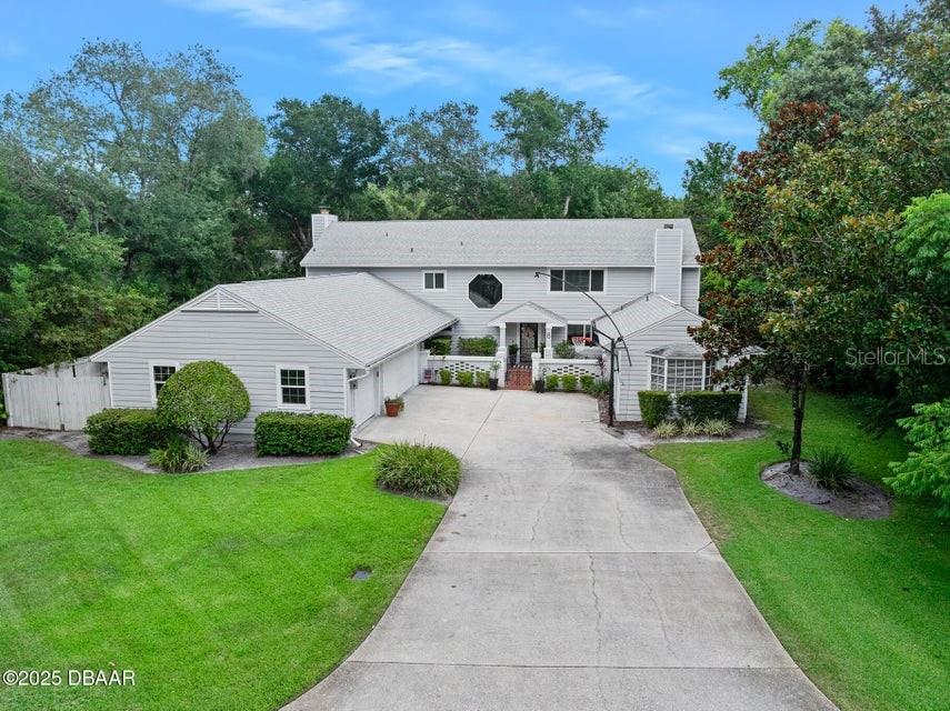 8 SHAWNEE TRAIL