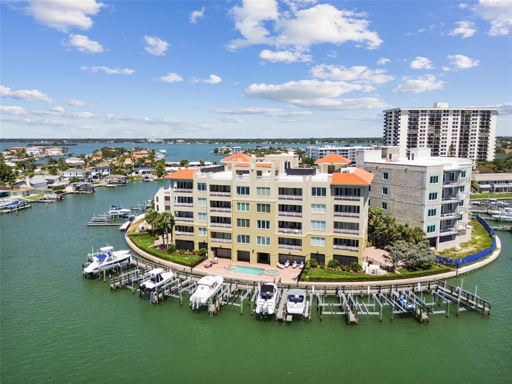 200 SKIFF POINT UNIT 202