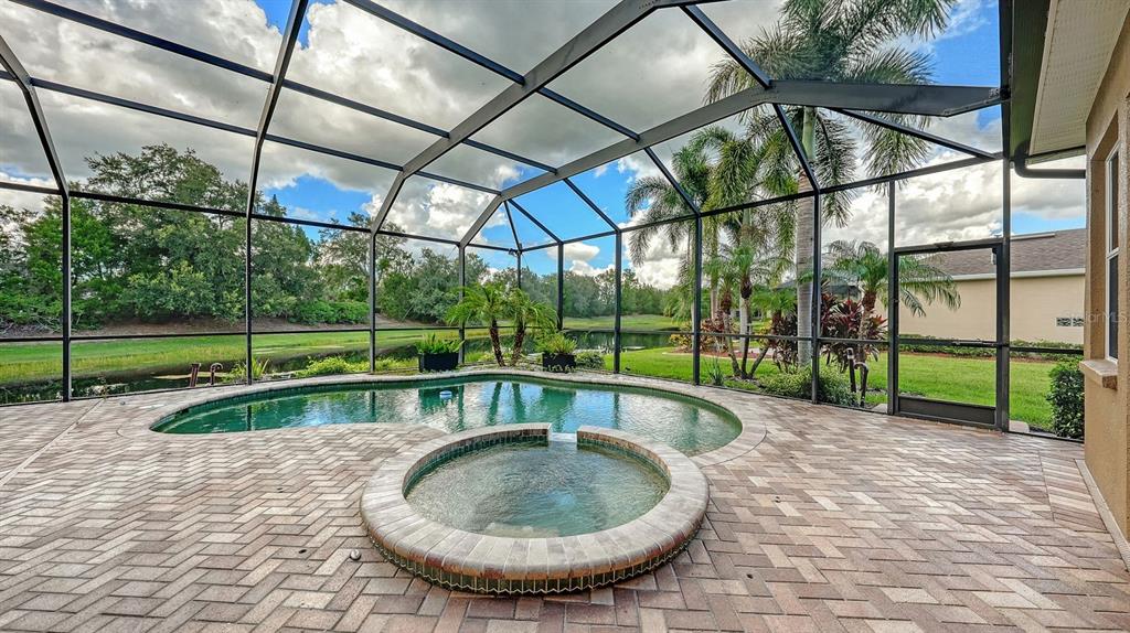14250 SUNDIAL PLACE, LAKEWOOD RANCH, FL — photo 2 of 30