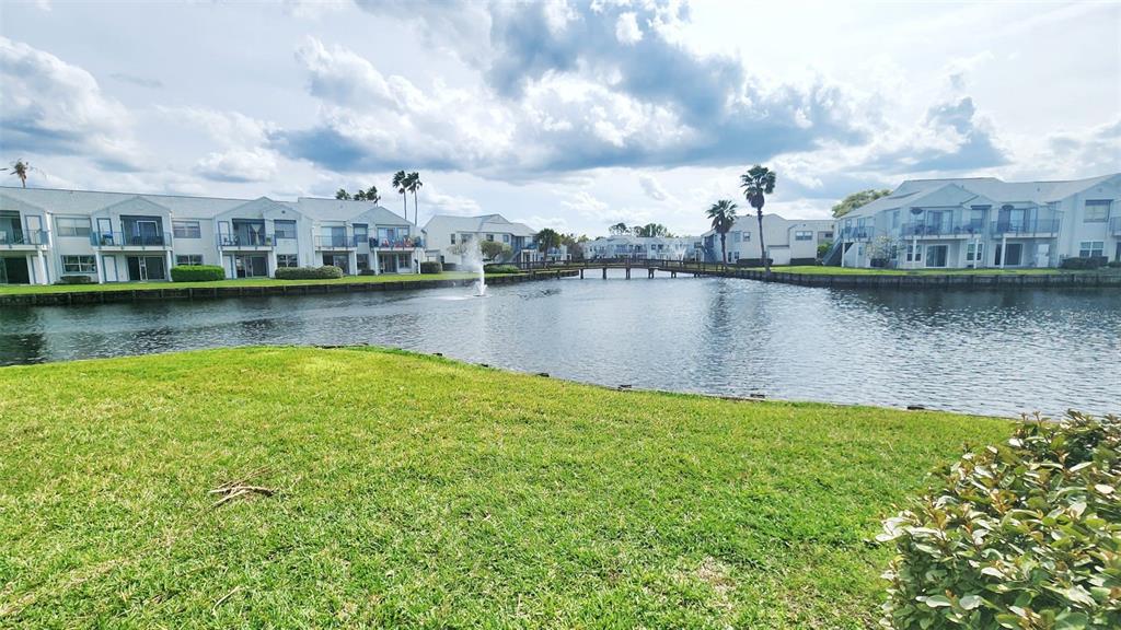 2528 WOODGATE BOULEVARD UNIT 102