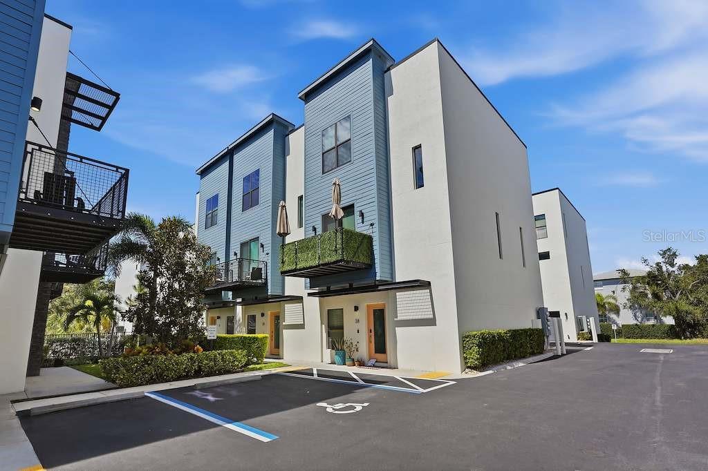 4810 W MCELROY AVENUE UNIT 29, TAMPA, FL — photo 2 of 29