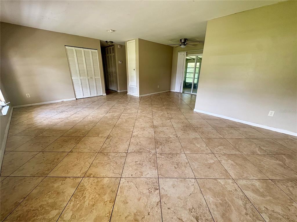 1430 STILLWATER AVENUE, DELTONA, FL — photo 4 of 27