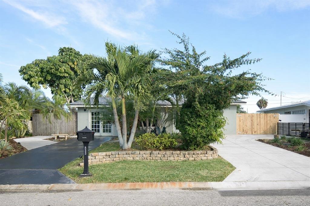 833 CHICKASAW AVENUE