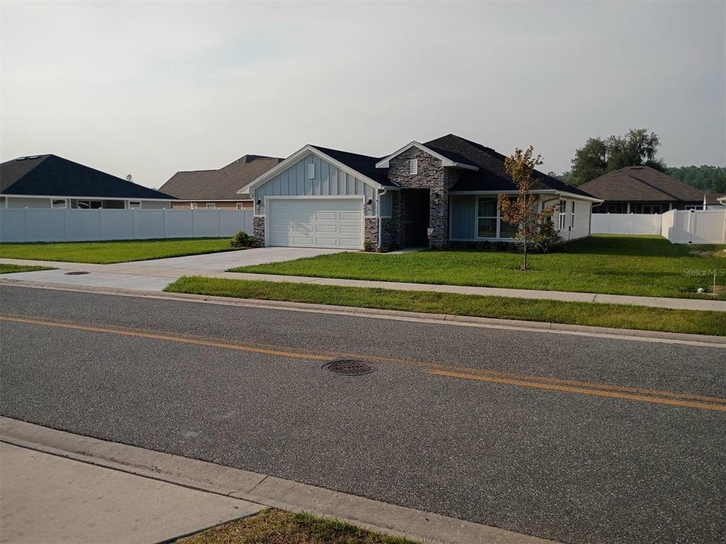 203 SW SILVER PALM DRIVE, LAKE CITY, FL — photo 2 of 30