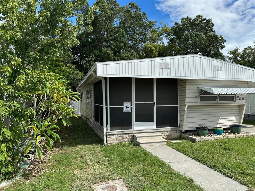 5881 29TH WAY N UNIT 6, ST PETERSBURG, FL — photo 2 of 39