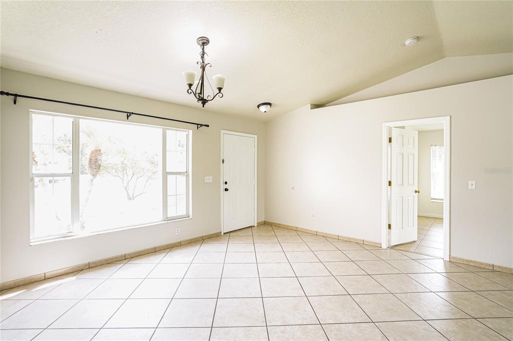111 CRESCENT COURT, KISSIMMEE, FL — photo 3 of 20