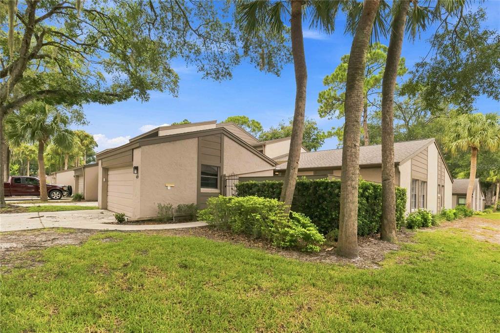 419 MEADOWOOD BOULEVARD, FERN PARK, FL — photo 2 of 30