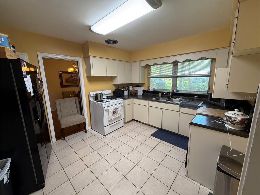 100 NW 32ND STREET, GAINESVILLE, FL — photo 2 of 14