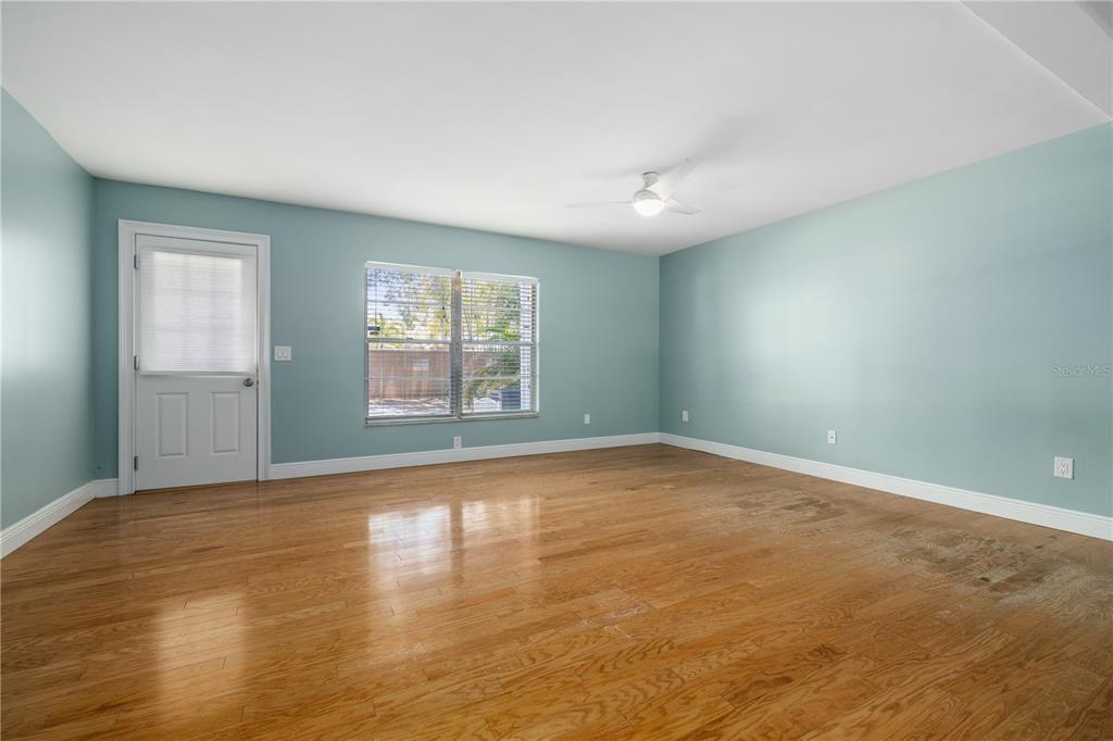 310 S CHURCH AVENUE, TAMPA, FL — photo 3 of 21