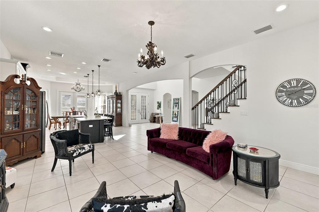 4001 42ND STREET S, ST PETERSBURG, FL — photo 4 of 67