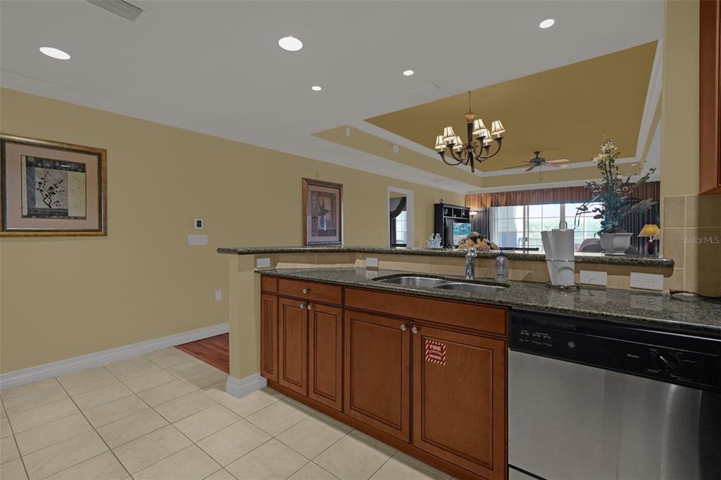 7608 CABANA COURT UNIT 303, REUNION, FL — photo 5 of 43