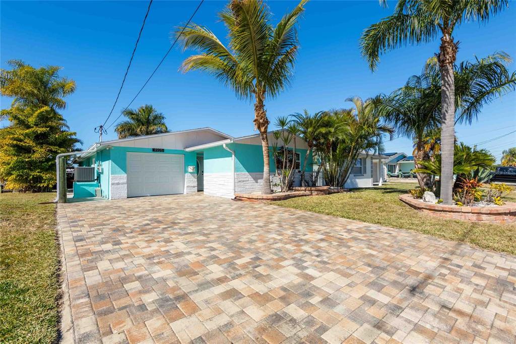 4925 BONITO DRIVE