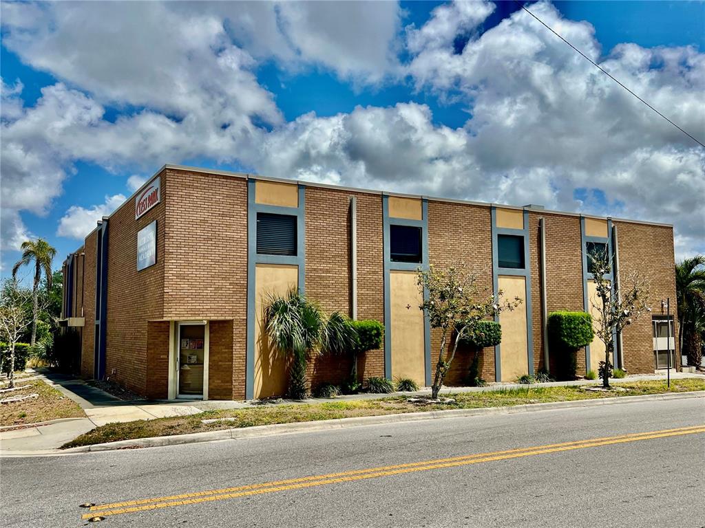 1253 PARK STREET, CLEARWATER, FL — photo 2 of 16