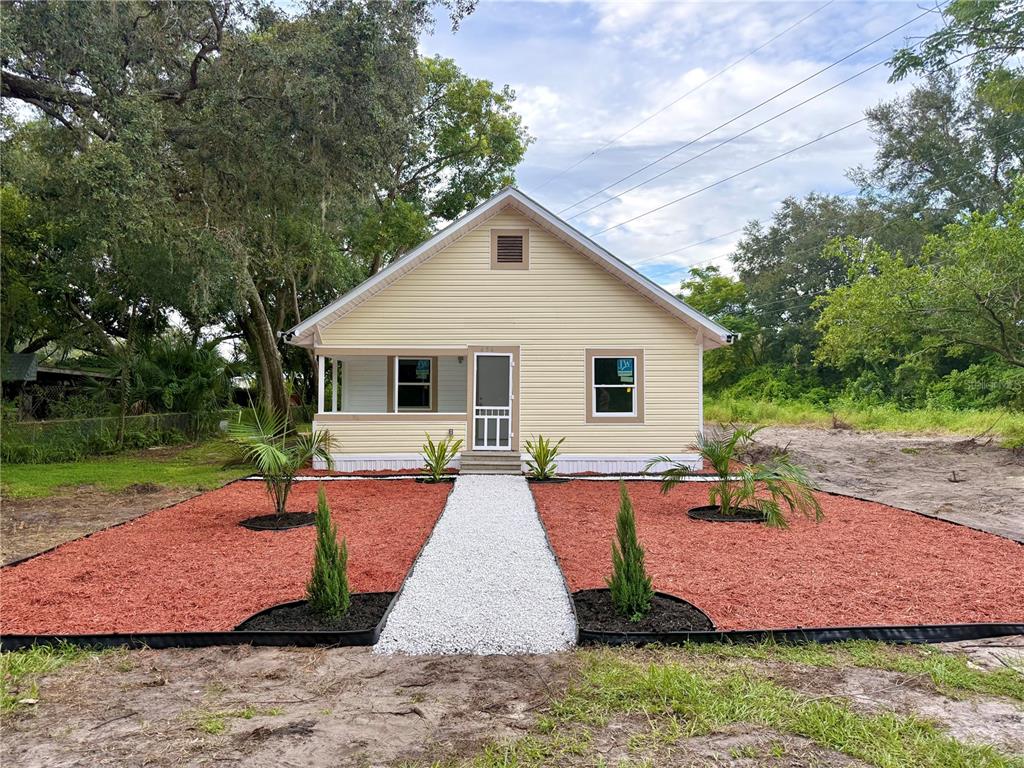 656 W DATE STREET