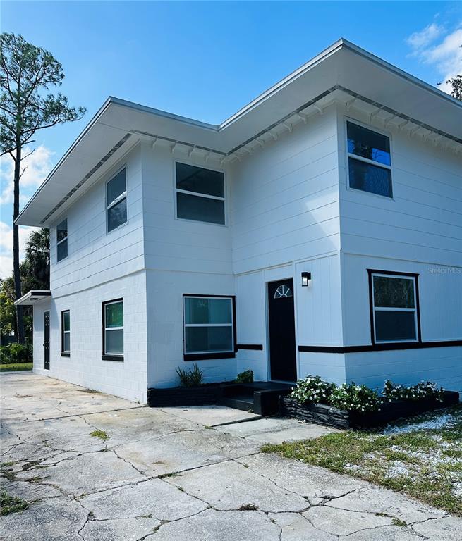 1324 POWERS AVENUE