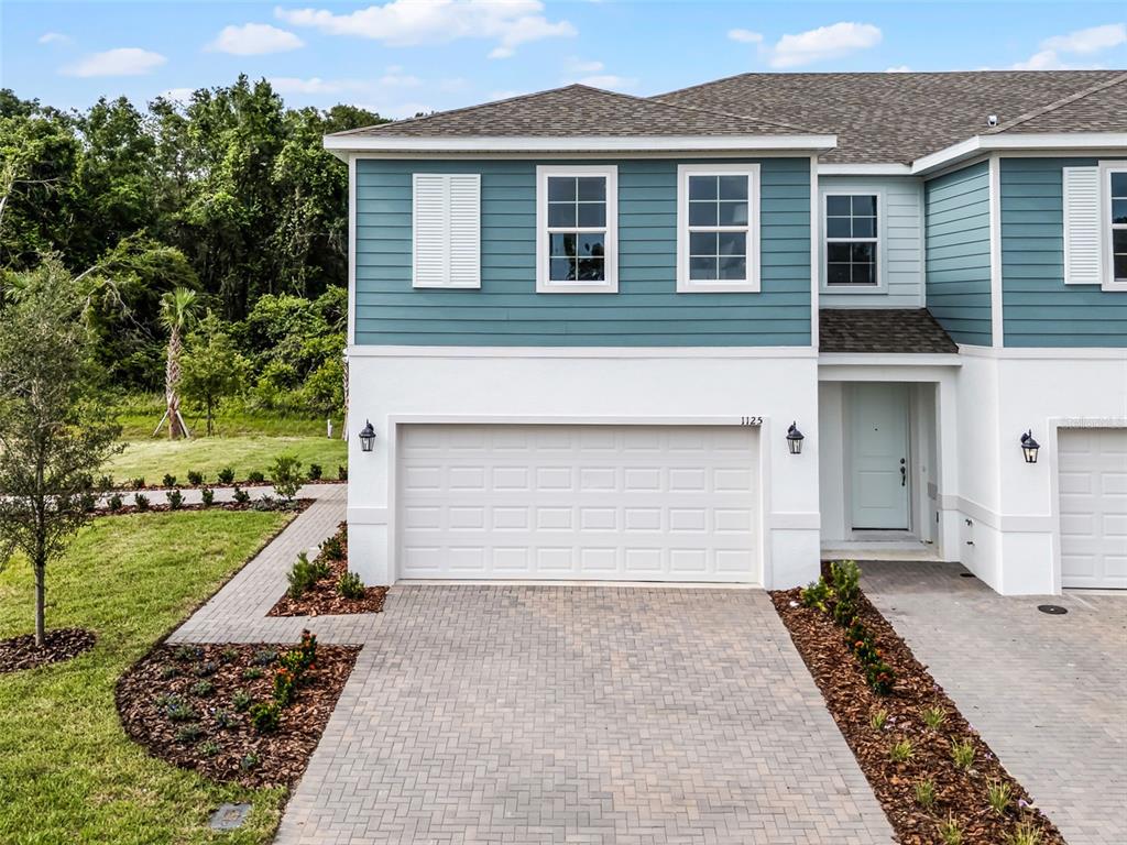693 FLORIDA ELM COURT