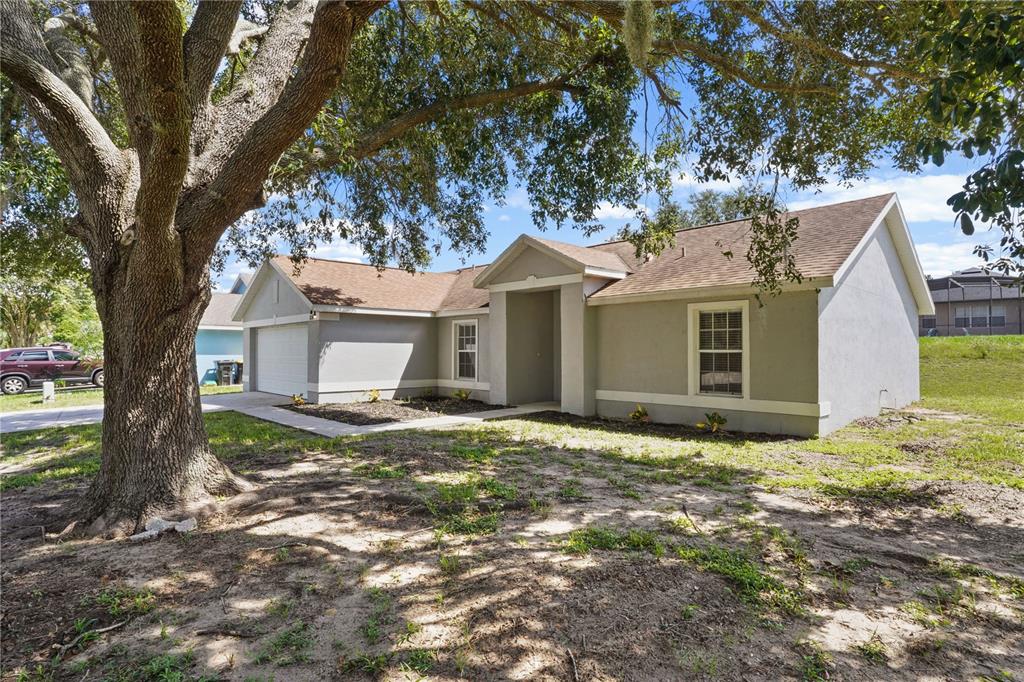 114 OXFORD ROAD, DAVENPORT, FL — photo 3 of 30
