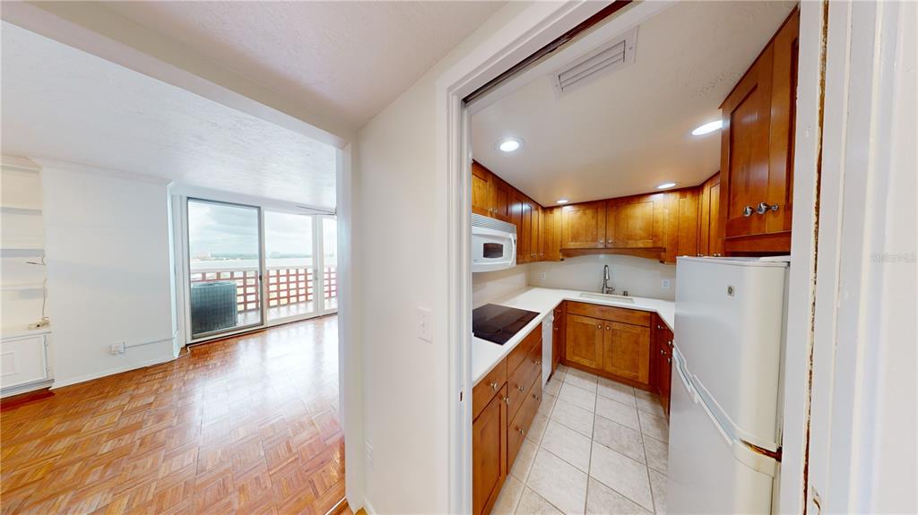 4015 BAYSHORE BOULEVARD UNIT 15C, TAMPA, FL — photo 4 of 30
