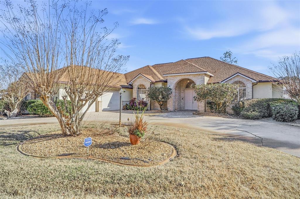 108 BARRINGTON DRIVE