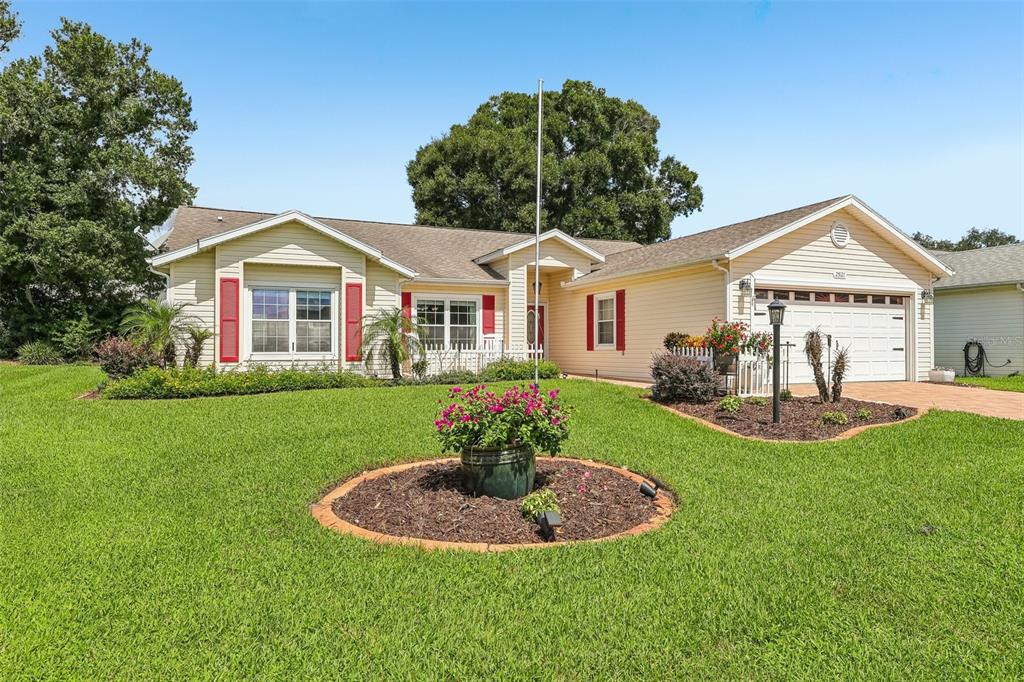25121 MERIWEATHER ROAD, LEESBURG, FL — photo 2 of 30