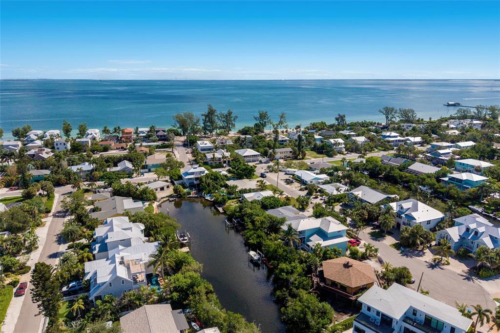 109 GULL DRIVE, ANNA MARIA, FL — photo 5 of 8
