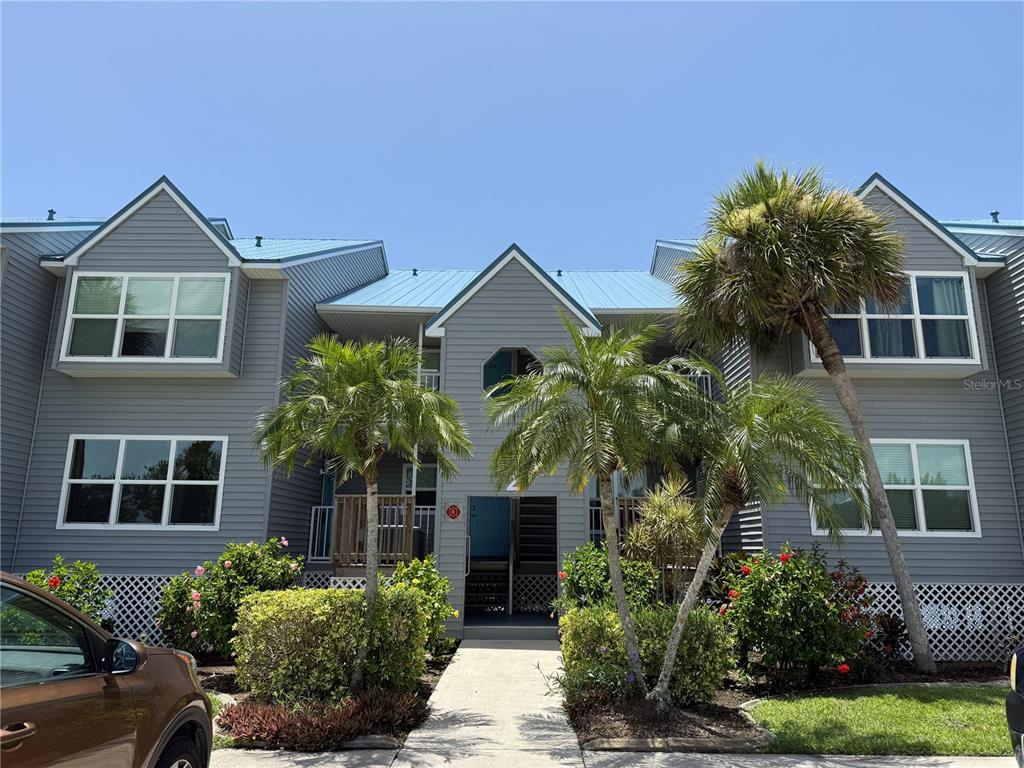 4410 WARREN AVENUE UNIT 204