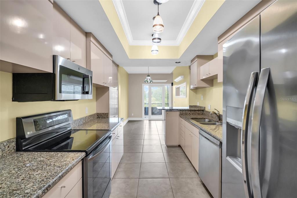9723 TIFFANY OAKS LANE UNIT 3B, TAMPA, FL — photo 4 of 30