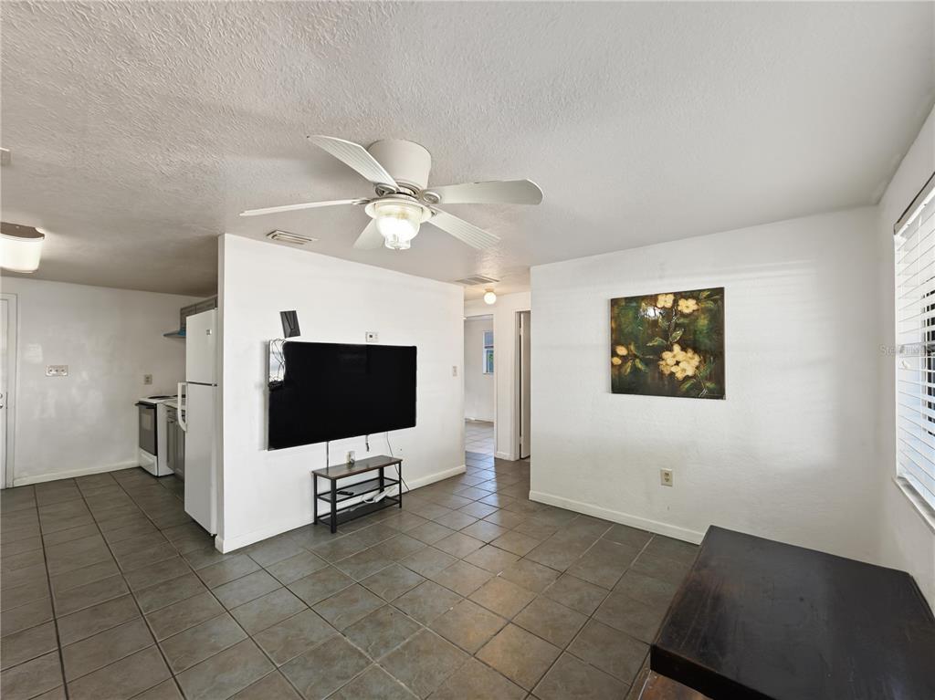 5512 PINE STREET, SEFFNER, FL — photo 3 of 12