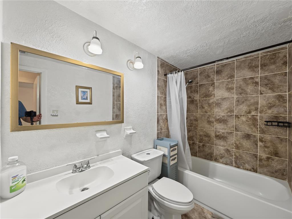 5512 PINE STREET, SEFFNER, FL — photo 4 of 12