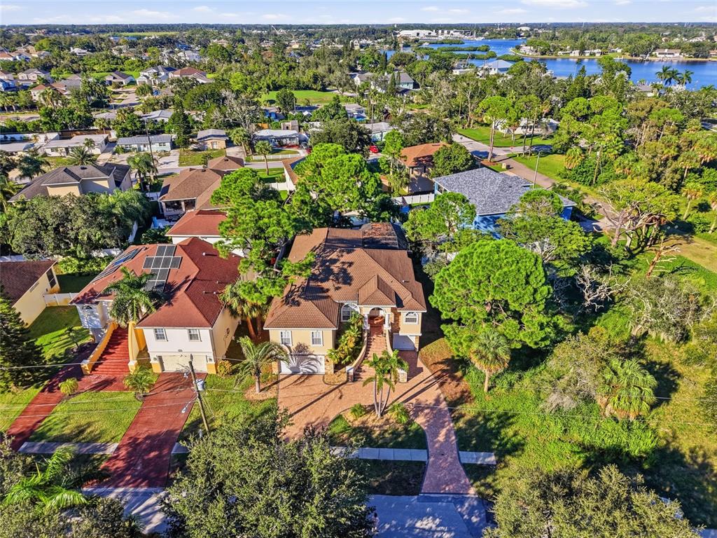 1212 CASTLE TERRACE, TARPON SPRINGS, FL — photo 4 of 43