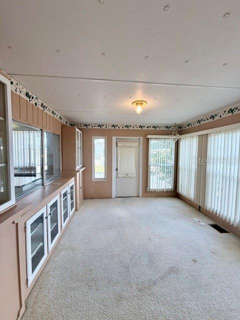 706 ELIZABETH LANE, LAKELAND, FL — photo 3 of 41