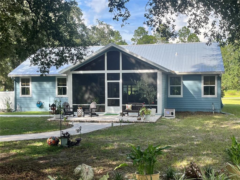 6407 SE 159TH COURT, LAKE BUTLER, FL — photo 4 of 30