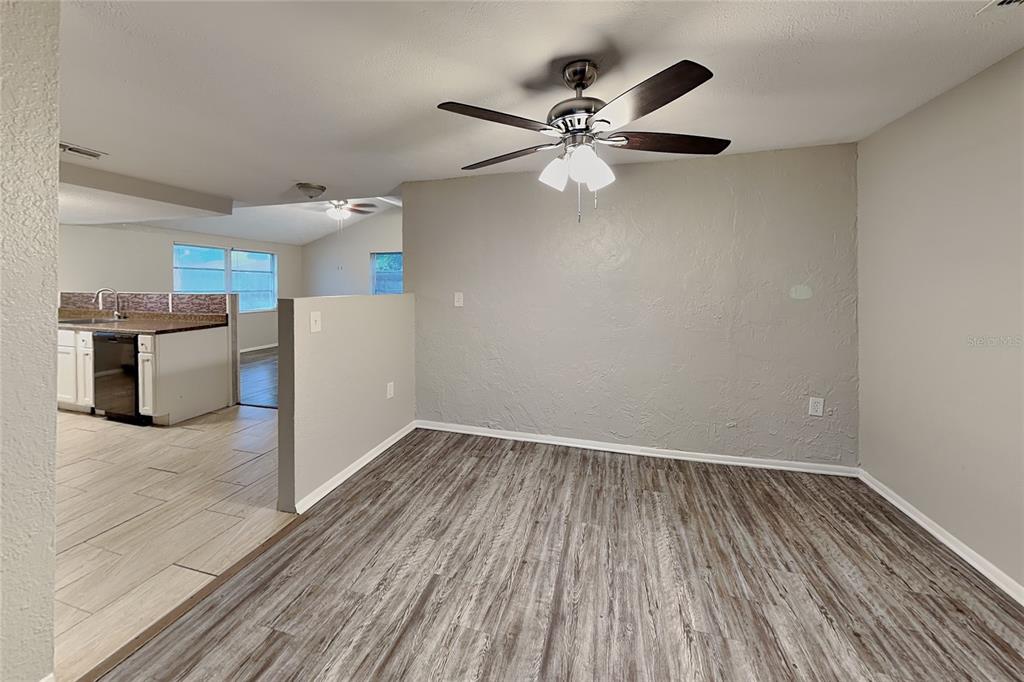 7431 SAN MORITZ DRIVE, PORT RICHEY, FL — photo 2 of 17