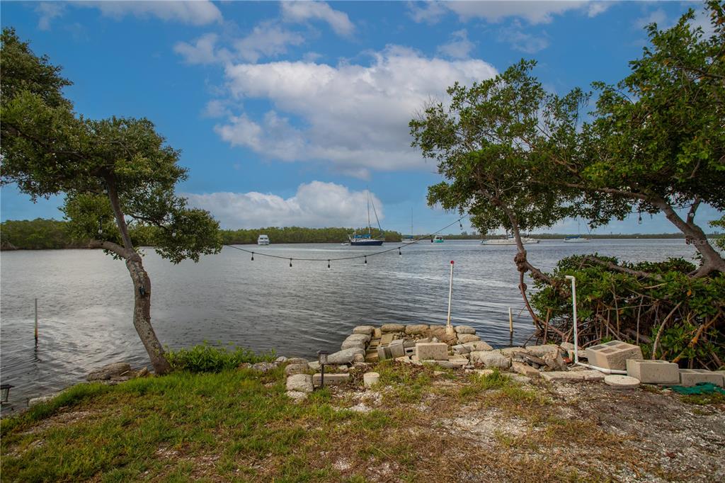 3312 W SHELL POINT ROAD