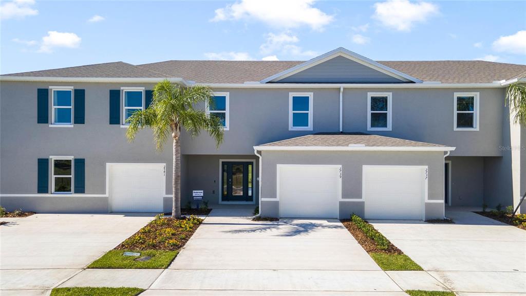 2737 SILVER CANOE DRIVE