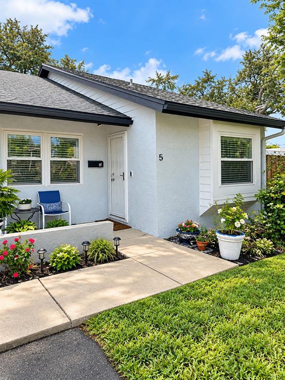 366 47TH AVENUE N UNIT 5, ST PETERSBURG, FL — photo 2 of 29