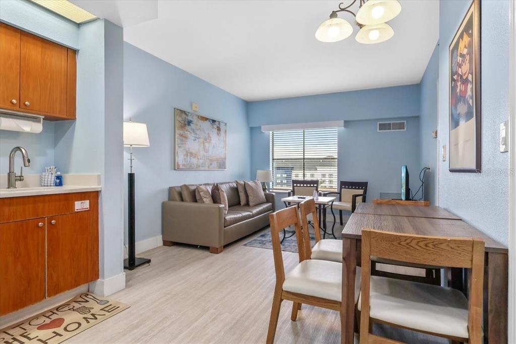 7601 CANADA AVENUE UNIT 611, ORLANDO, FL — photo 2 of 27