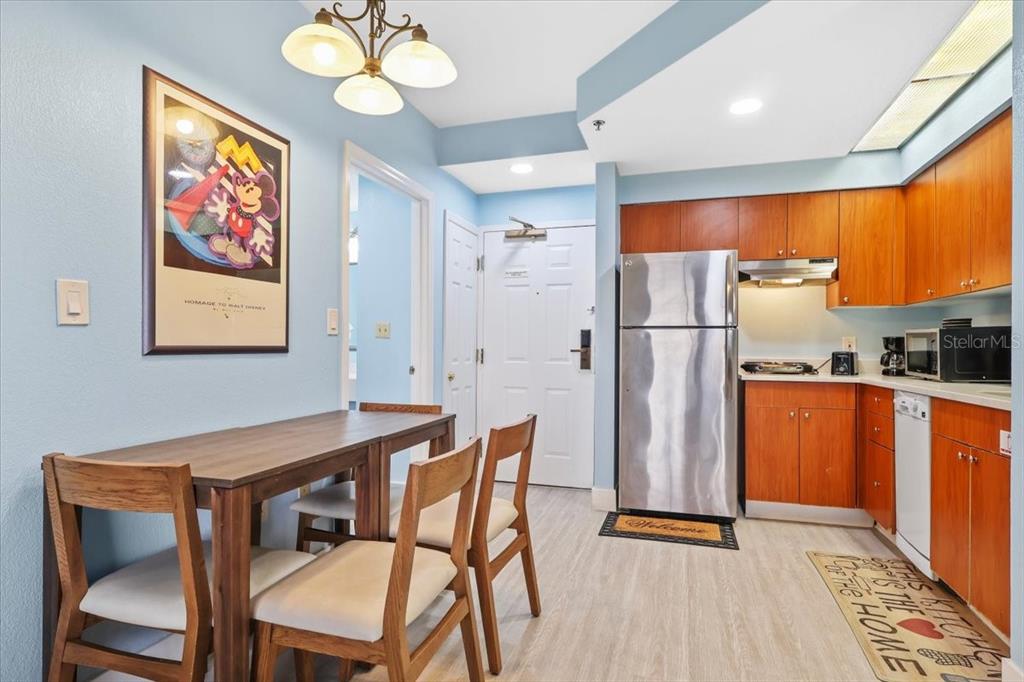 7601 CANADA AVENUE UNIT 611, ORLANDO, FL — photo 4 of 27