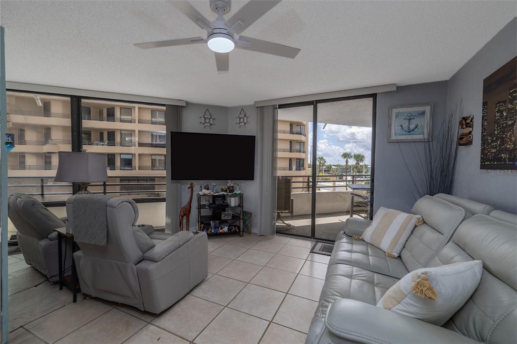3013 S ATLANTIC AVENUE UNIT 2020, DAYTONA BEACH SHORES, FL — photo 4 of 30