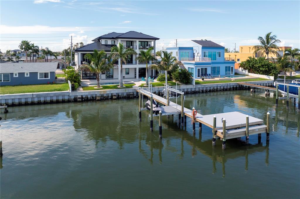 7973 CAUSEWAY BOULEVARD N, ST PETERSBURG, FL — photo 4 of 30