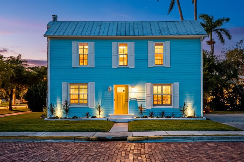 121 DOLLY STREET