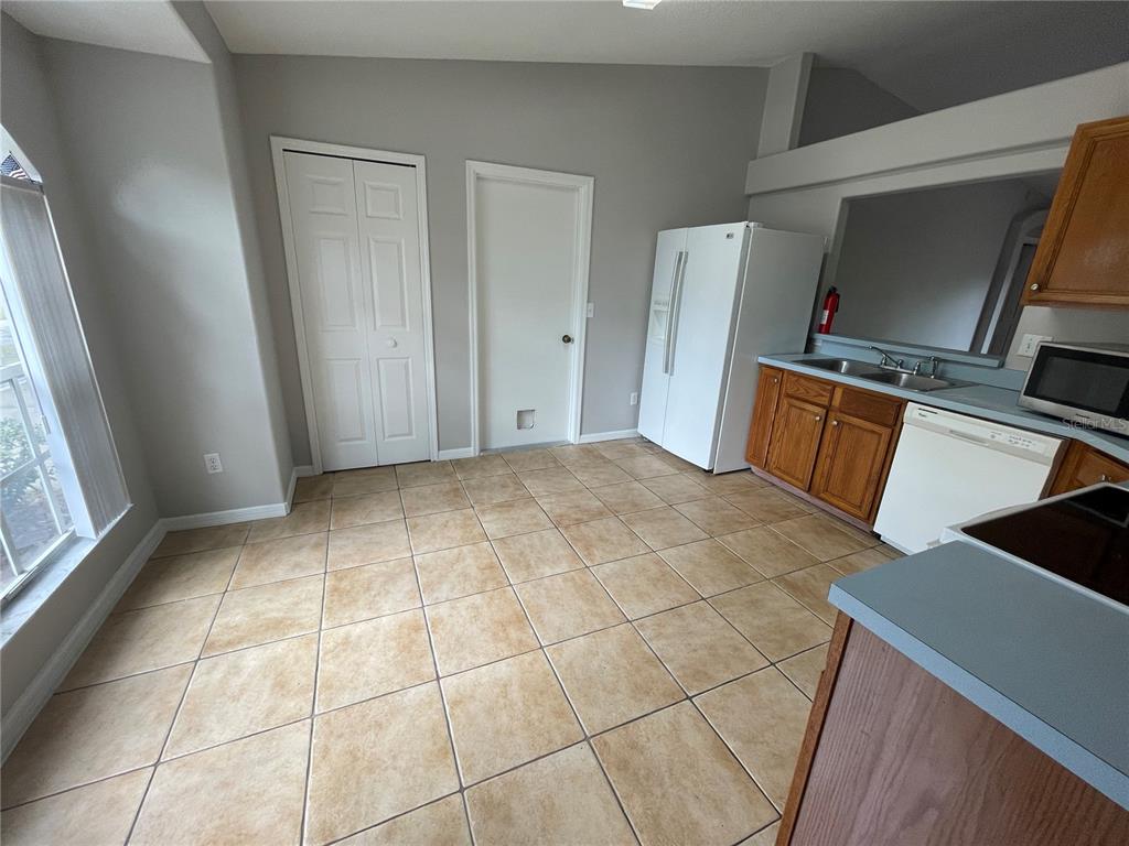 11185 CYPRESS LEAF DRIVE, ORLANDO, FL — photo 3 of 10
